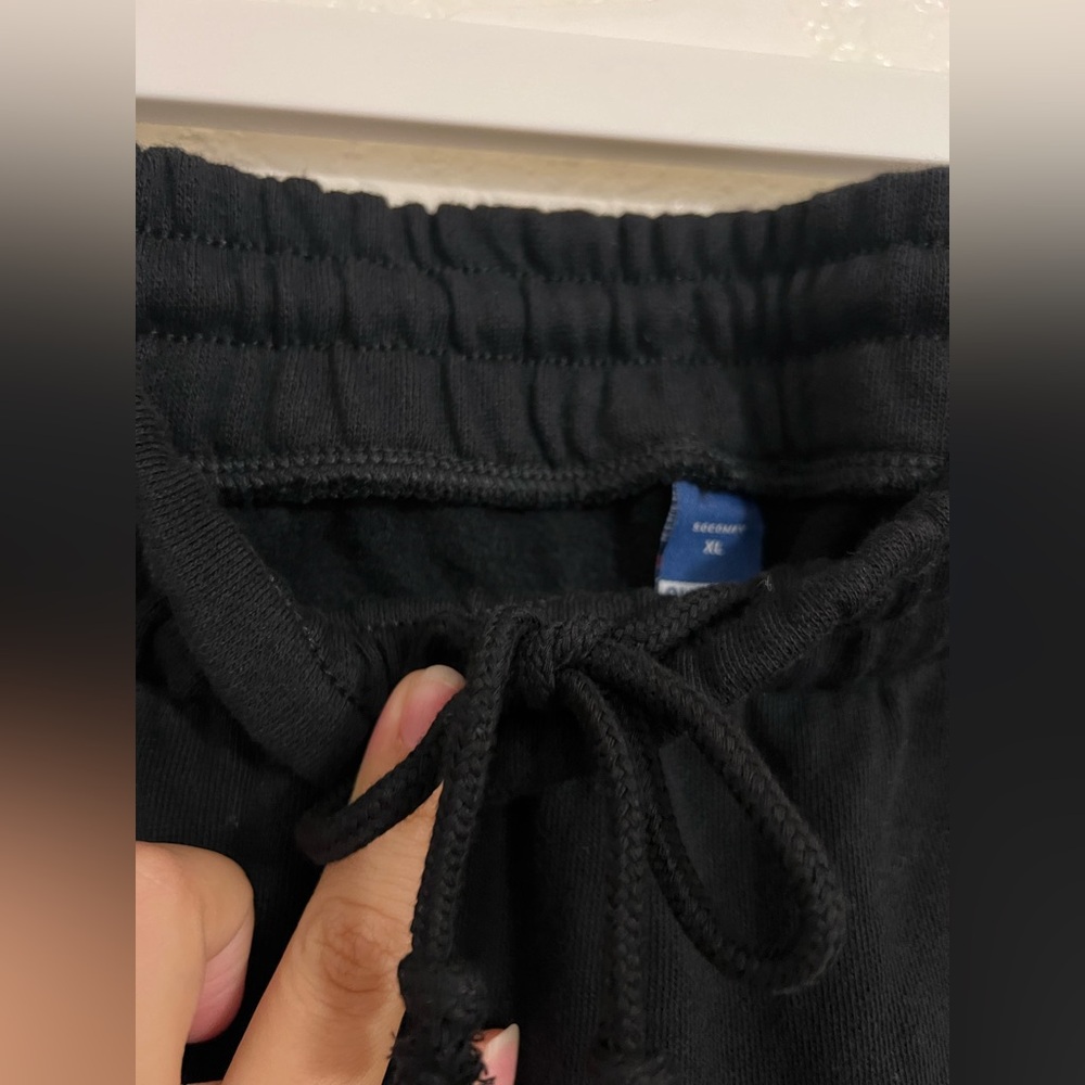 Old Navy Black Wide-Leg Sweatpants - Picture 4 of 4